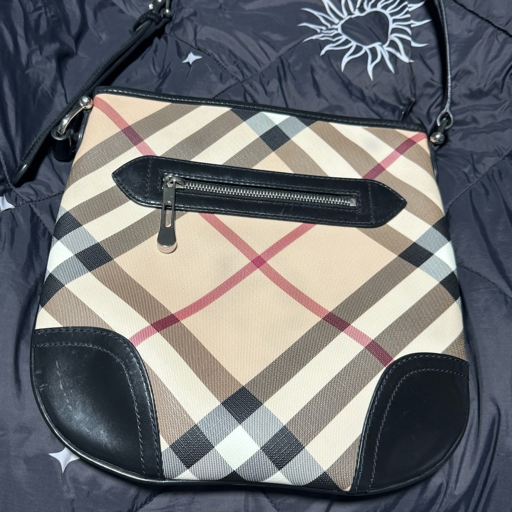 Burberry Tote Bag in Excellent condition